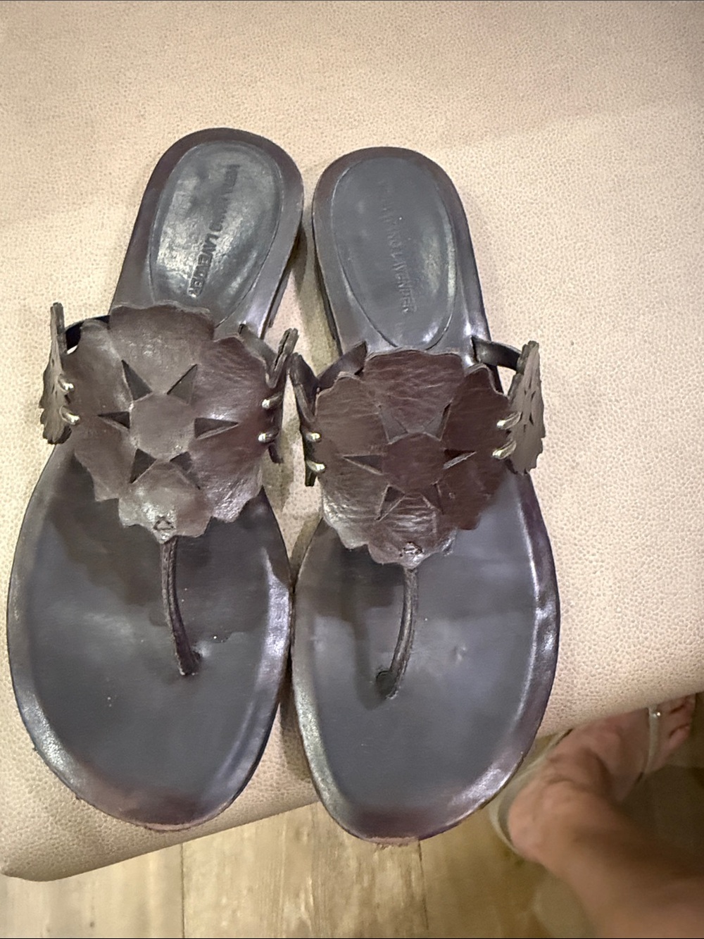 Vera Wang Lavender Label Brown Leather Floral Thong Sandals